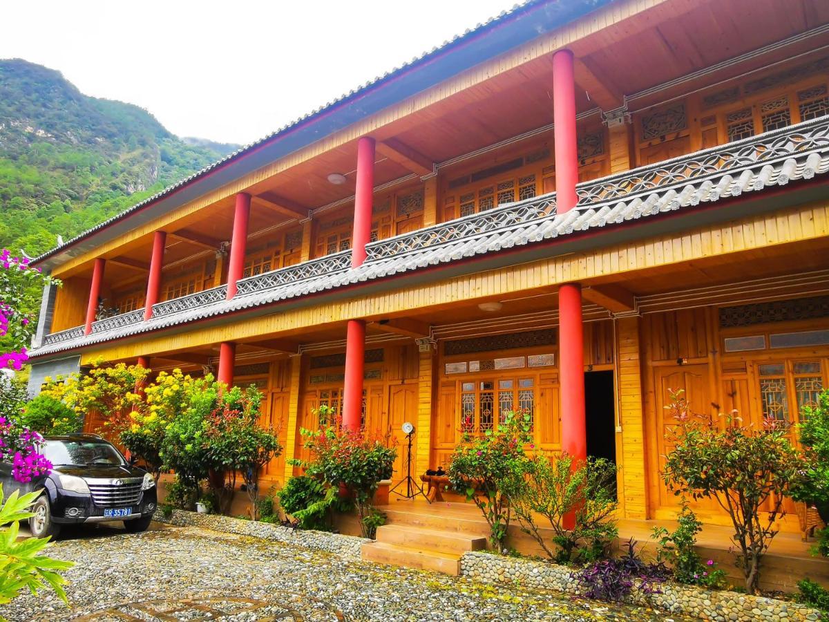 Tiger Leaping Gorge Tea Horse Gasthaus 샹그릴라 외부 사진