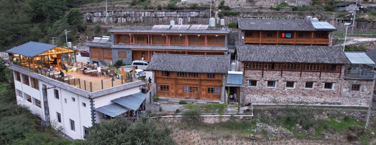 Tiger Leaping Gorge Tea Horse Gasthaus 샹그릴라 외부 사진